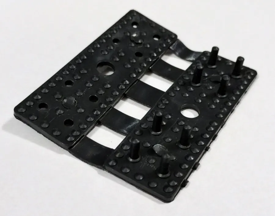 BROCHES PLASTICOS x100 Uni. 3